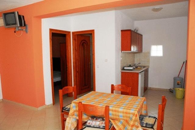 Avra Apartments Limenaria  Habitación foto